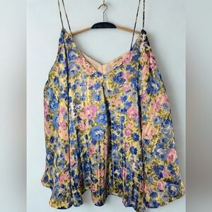 Women's Umgee Floral Camisole M Blue Green